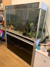 Sun Sun Fish tank 4ft